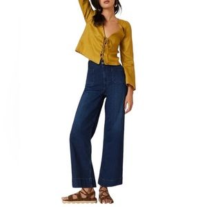 Pilcro || The Wide Leg Skipper Cropped Jeans Size 30